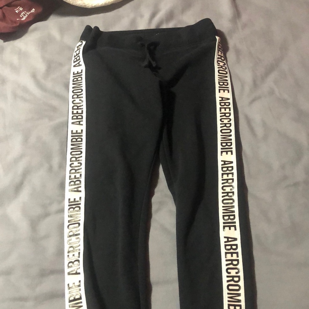 Abercrombie kids joggers